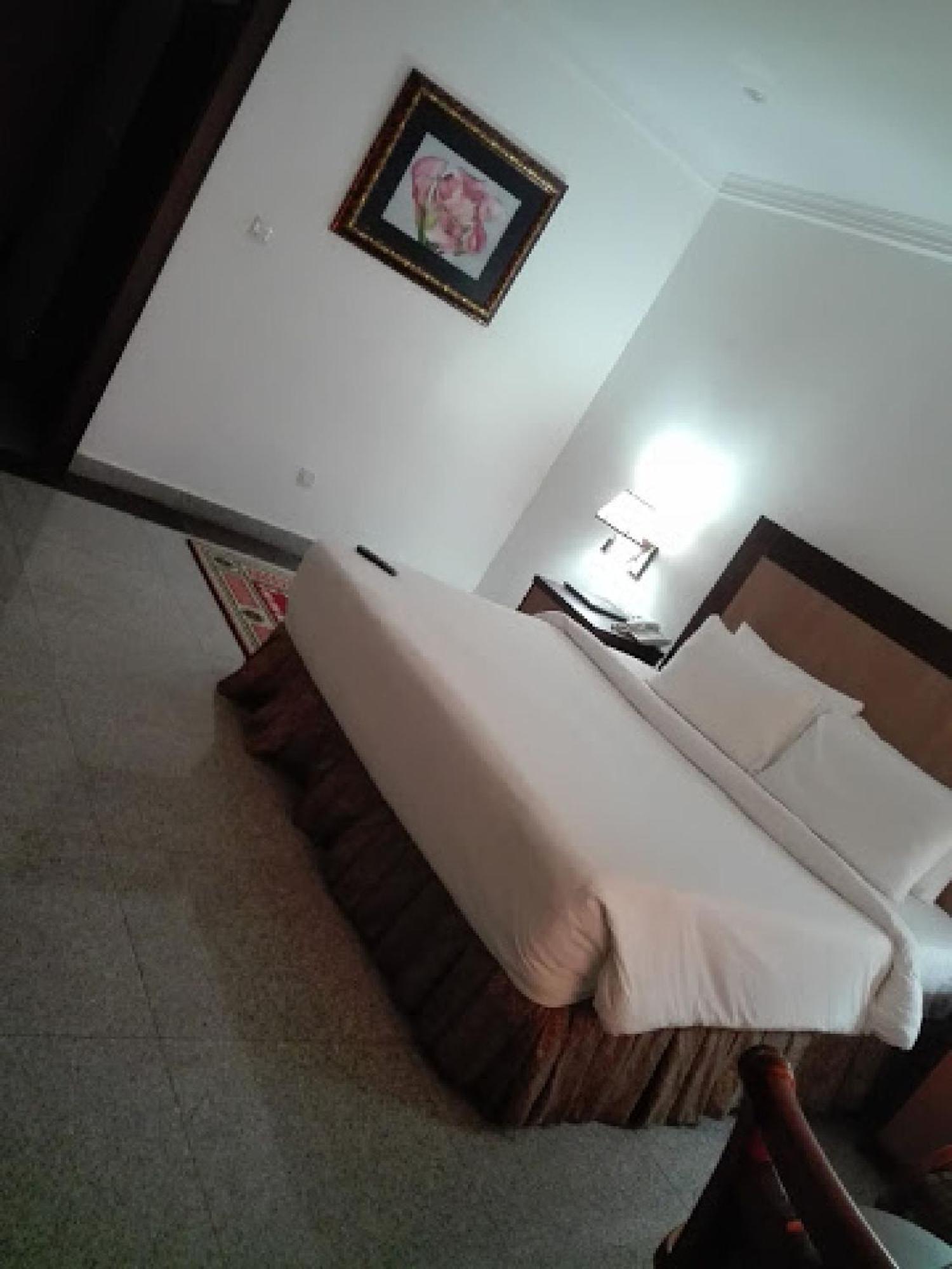 Room In Bb - Immaculate Royal International Hotel Owerri Luaran gambar
