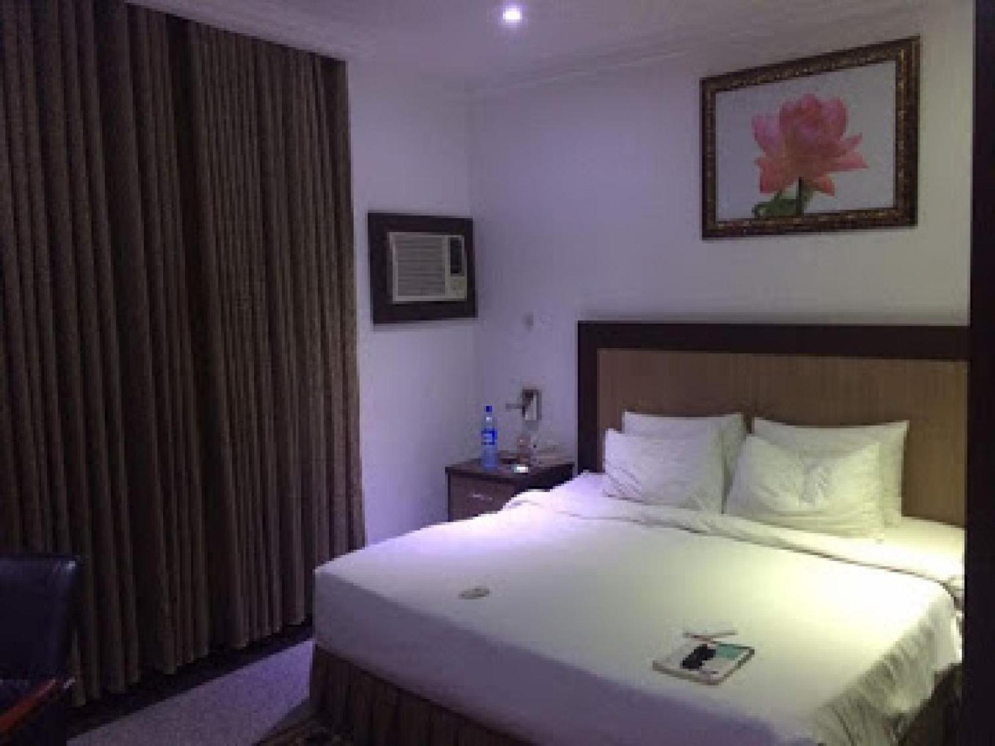 Room In Bb - Immaculate Royal International Hotel Owerri Luaran gambar